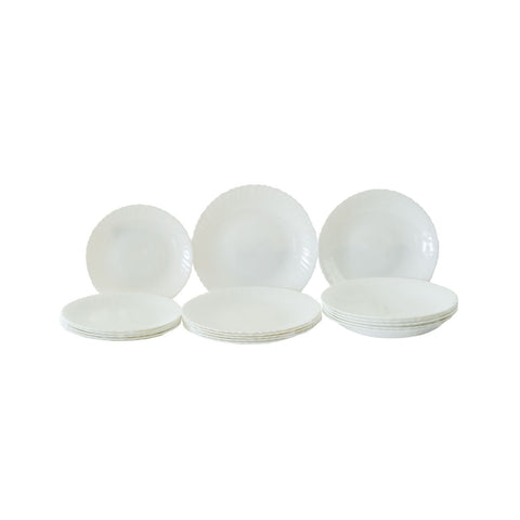 Set de 18 platos de vidrio opalino Titan