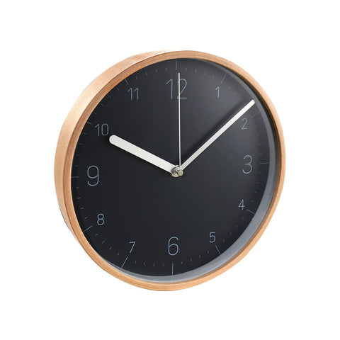 Reloj de pared de madera con esfera negra